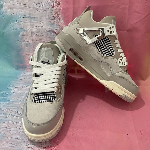 Men's Jordan Retro 4 Frozen Moments sneakers - Picture 1 of 9